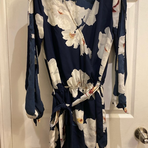 Dynamite Floral Romper - Picture 3 of 5